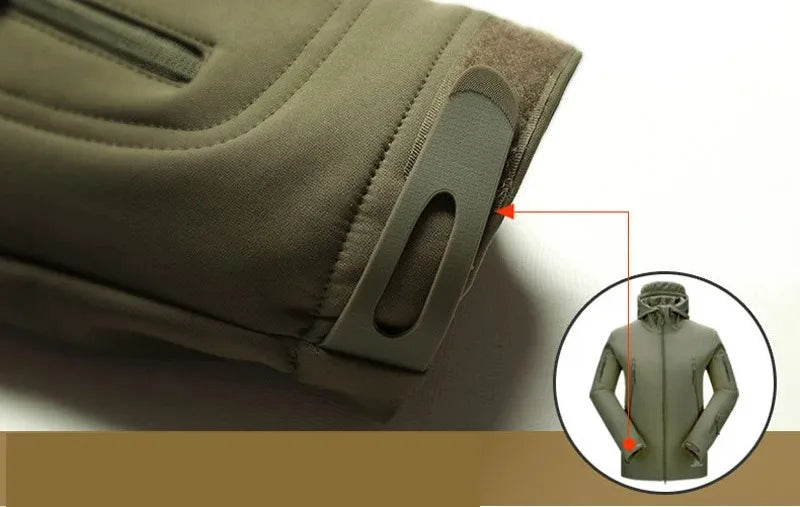 Men’s Tactical Soft-Shell Military Jacket –