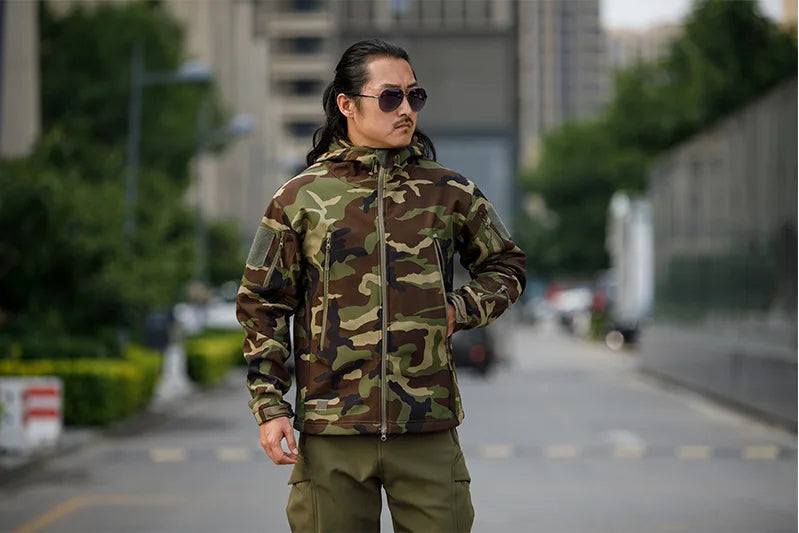 Men’s Sharkskin Softshell Camouflage Tactical Jacket