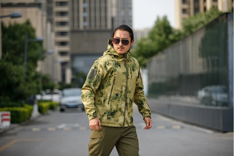Men’s Sharkskin Softshell Camouflage Tactical Jacket