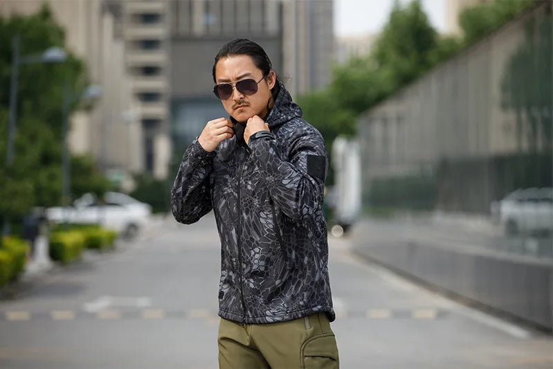 Men’s Sharkskin Softshell Camouflage Tactical Jacket